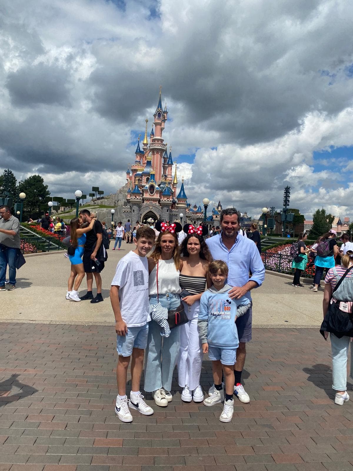 Foto final de familia tres
